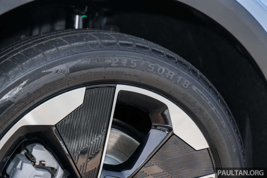 Perodua QV-E dirasmi — EV Malaysia, input Magna Steyr, 0-100 km/j  7.5 saat, jarak 445 km NEDC, RM80k 2006304