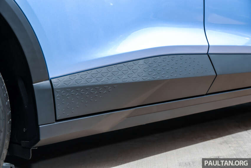 Perodua QV-E dirasmi — EV Malaysia, input Magna Steyr, 0-100 km/j  7.5 saat, jarak 445 km NEDC, RM80k 2006312