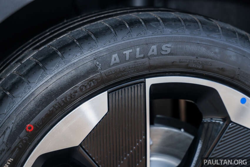 Perodua QV-E dirasmi — EV Malaysia, input Magna Steyr, 0-100 km/j  7.5 saat, jarak 445 km NEDC, RM80k 2006322