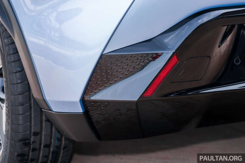 Perodua QV-E dirasmi — EV Malaysia, input Magna Steyr, 0-100 km/j  7.5 saat, jarak 445 km NEDC, RM80k 2006326