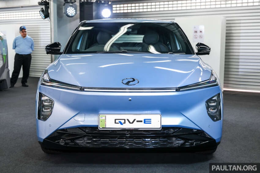 Perodua QV-E dirasmi — EV Malaysia, input Magna Steyr, 0-100 km/j  7.5 saat, jarak 445 km NEDC, RM80k 2006355