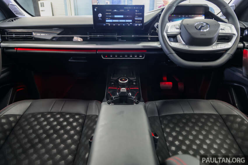 Perodua QV-E dirasmi — EV Malaysia, input Magna Steyr, 0-100 km/j  7.5 saat, jarak 445 km NEDC, RM80k 2006498