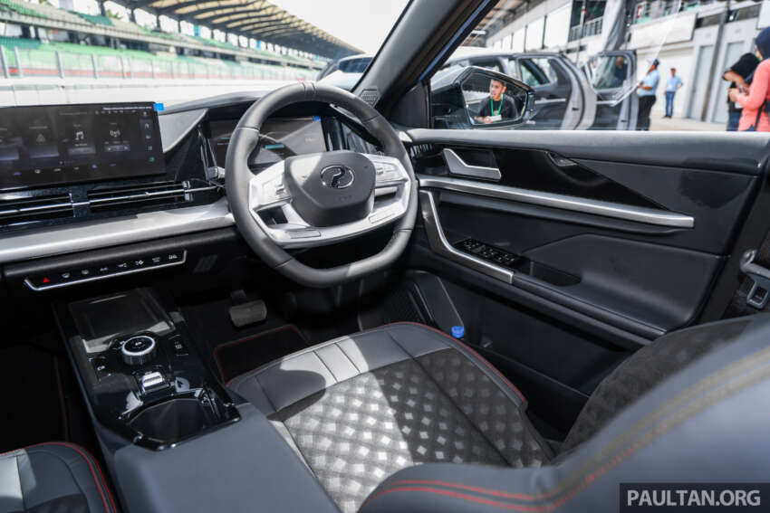 Perodua QV-E dirasmi — EV Malaysia, input Magna Steyr, 0-100 km/j  7.5 saat, jarak 445 km NEDC, RM80k 2006452