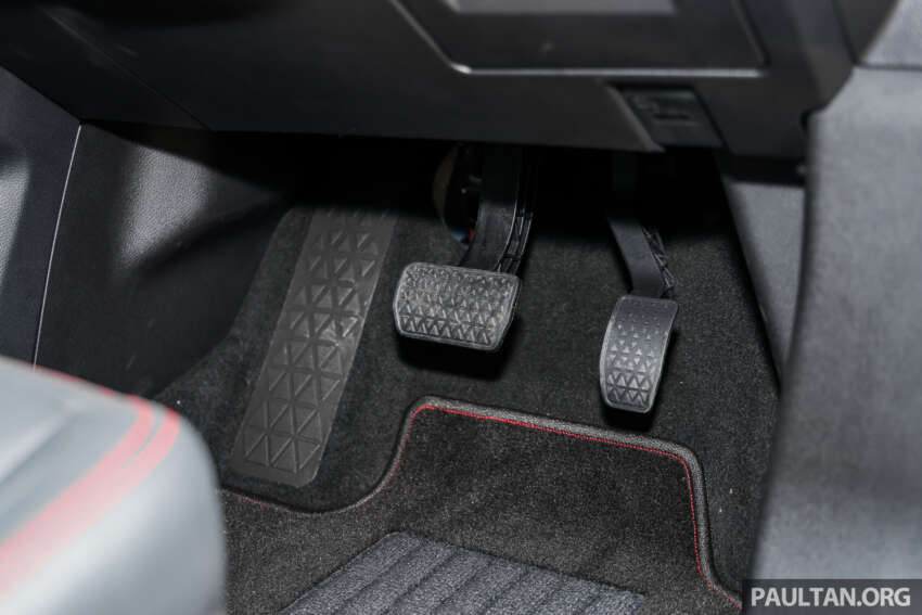 Perodua QV-E dirasmi — EV Malaysia, input Magna Steyr, 0-100 km/j  7.5 saat, jarak 445 km NEDC, RM80k 2006464