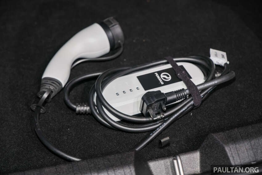 Perodua QV-E launched – first homegrown EV, Magna Steyr input, 0-100 7.5s, 445 km NEDC range, RM80k 2007346