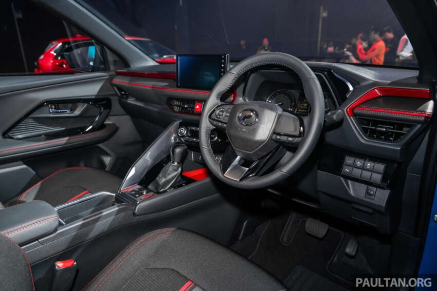 Perodua Traz 2026 dilancar di M’sia — kembar Toyota Yaris Cross, 1.5L NA CVT, varian X/H, dari RM76k 2015753