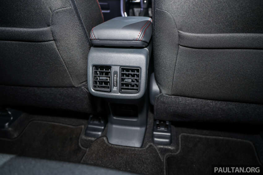 Perodua Traz 2026 dilancar di M’sia — kembar Toyota Yaris Cross, 1.5L NA CVT, varian X/H, dari RM76k 2015797