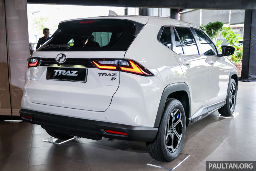 Perodua Traz 2026 dilancar di M’sia — kembar Toyota Yaris Cross, 1.5L NA CVT, varian X/H, dari RM76k 2015715
