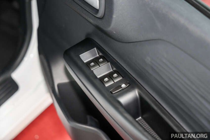 Proton Saga MC3 Standard 2026 – galeri penuh varian paling murah; enjin 1.5L 120 PS/150 Nm, 4AT, RM38k 2007994