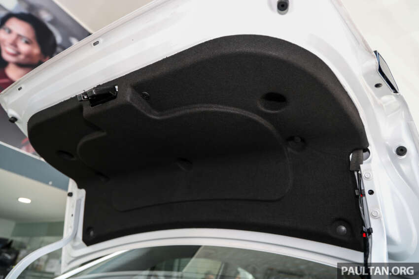 Proton Saga MC3 Standard 2026 – galeri penuh varian paling murah; enjin 1.5L 120 PS/150 Nm, 4AT, RM38k 2008019