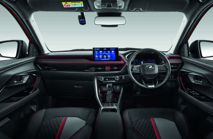 Perodua Traz 2026 dilancar di M’sia — kembar Toyota Yaris Cross, 1.5L NA CVT, varian X/H, dari RM76k 2014685