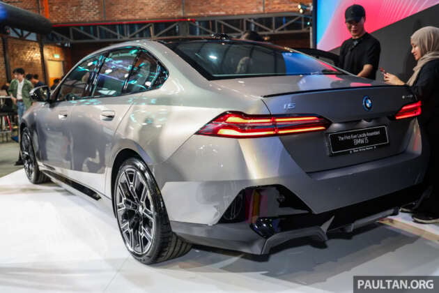 2026 BMW i5 eDrive40 M Sport Pro CKD launched – first CKD BMW EV, RM32k cheaper, from RM368,800