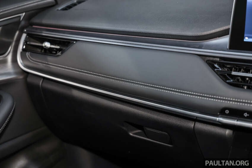 Chery Tiggo 8 1.6T full showroom gallery in Malaysia – non-Pro model is cheapest 7-seat Chery at RM129,800 2031363