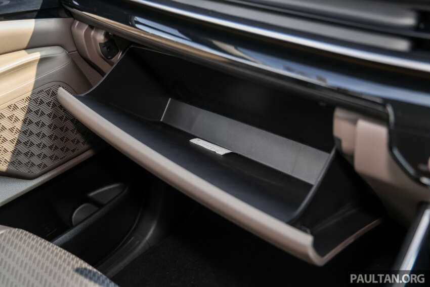 2026 Kia Carnival facelift in Malaysia – still 2.2L diesel, 11 or 7 seats, ADAS on 7-seater, priced from RM189k 2026151