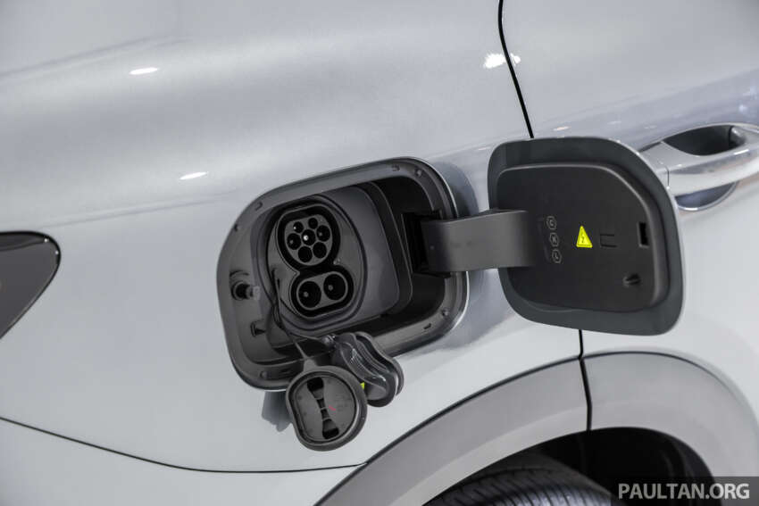 Proton eMas 7 PHEV open for booking – 3 variants, 2 battery choices, up to 996 km WLTP, RM110k-130k est 2019873