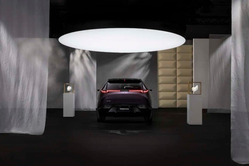 Mazda CX-6e – global EZ-60 is EV-only with 190 PS, 484 km WLTP range, 195 kW DC fast charging 2023378