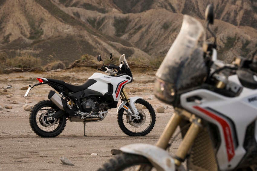 2026 Ducati DesertX updated, new chassis, TFT screen 2044536