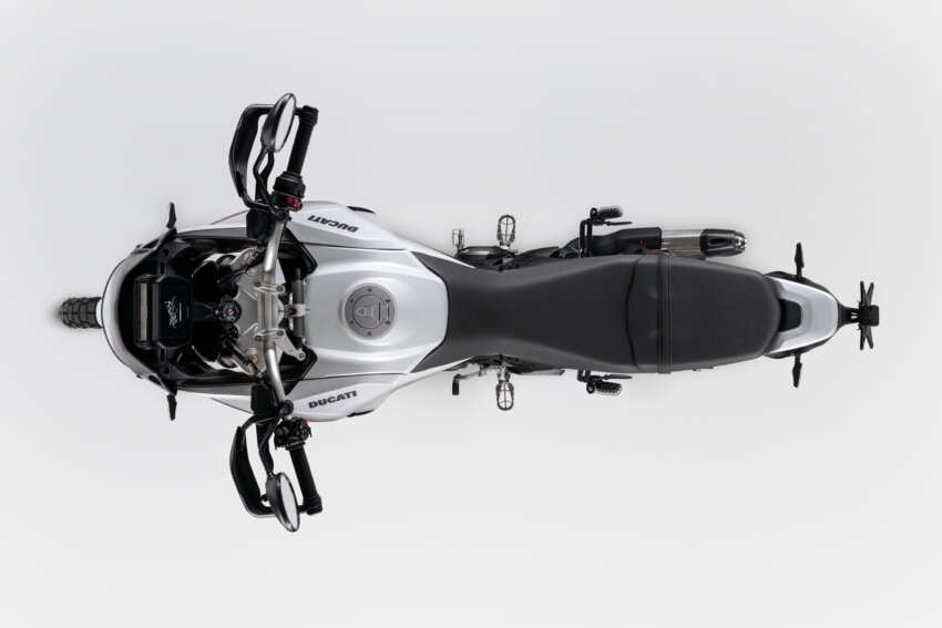 2026 Ducati DesertX updated, new chassis, TFT screen 2044544