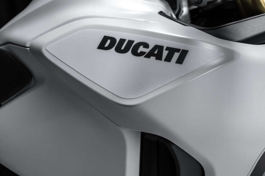2026 Ducati DesertX updated, new chassis, TFT screen 2044591