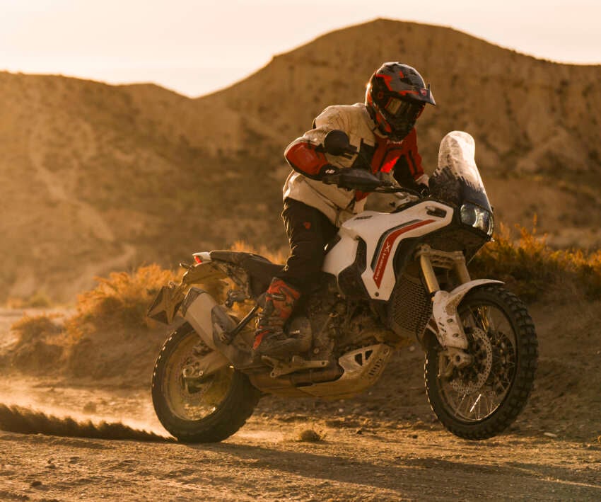 2026 Ducati DesertX updated, new chassis, TFT screen 2044603