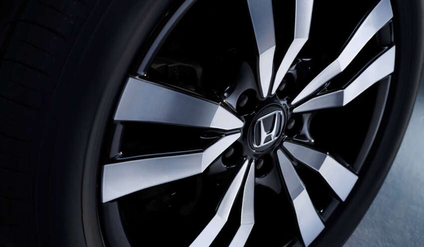 Honda ZR-V updated in Japan – sub-CR-V crossover is now hybrid only; Cross Touring, Black Style editions 2044396