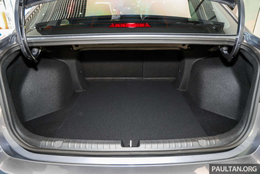 Proton S70 MC1 2026 ditunjuk penuh — tempahan kini dibuka; 1.5 Turbo 4-silinder i-GT, 0-100 km/j 7.5 saat 2038227