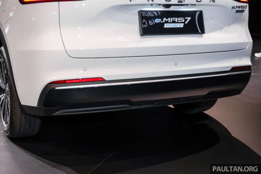 Proton eMas 7 PHEV launched – Malaysia’s cheapest plug-in hybrid, up to 996 km WLTP, RM106k-126k 2036393
