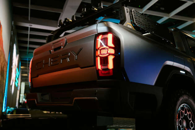Chery KP31 – interior of diesel PHEV pick-up revealed