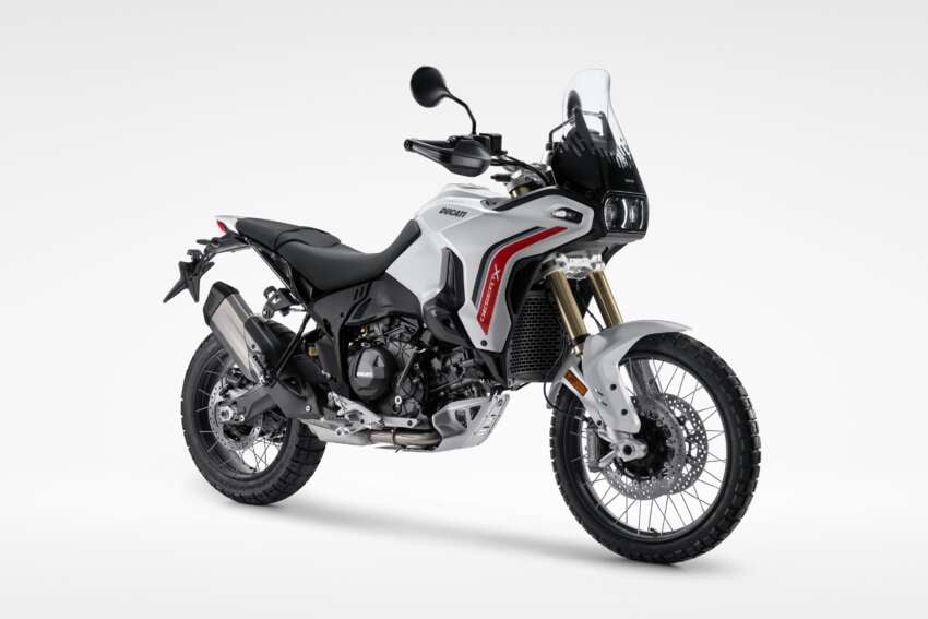 Ducati DesertX 2026 diperkenal – banyak bahagian baru termasuk casis dan enjin V2, 110 hp, enam mod 2044890
