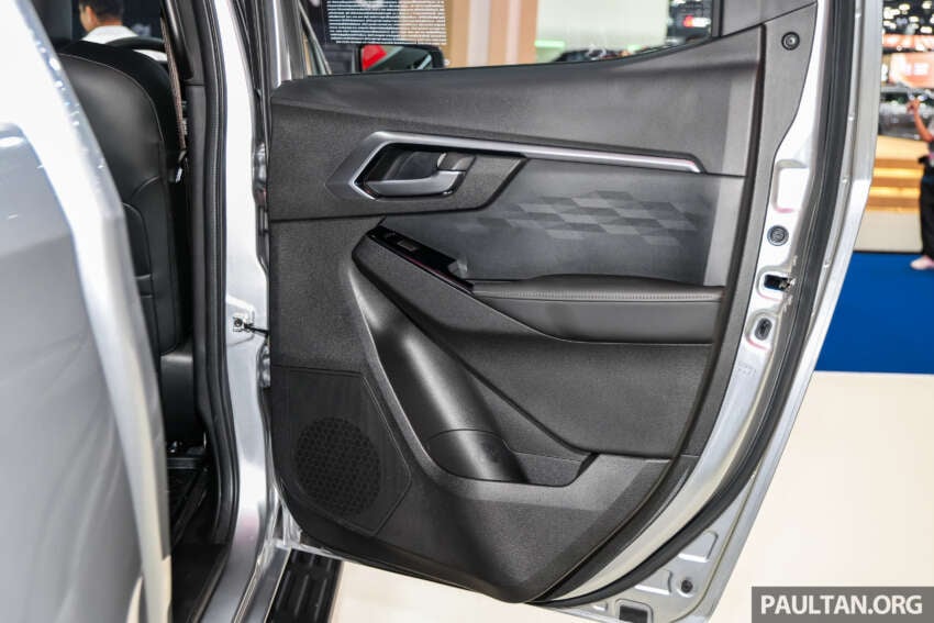 2026 Isuzu D-Max EV on display in Bangkok – 190 PS, 350 Nm, up to 263 km WLTP; CKD; priced at RM192k 2056466