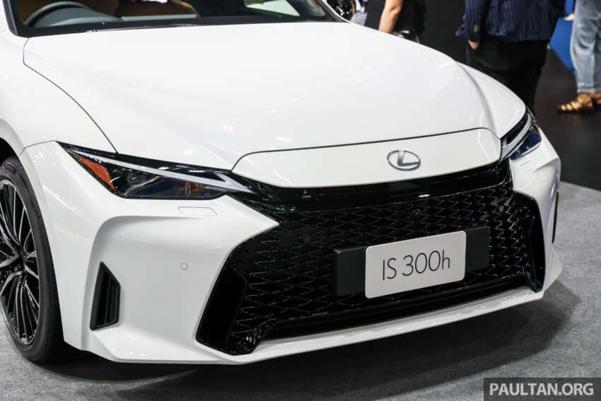 2026 Lexus IS facelift launched in Thailand – third update, refreshed cabin/tech, IS 300h from RM339k 2055864