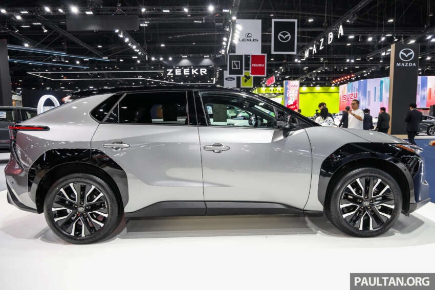 2026 Toyota bZ4X facelift in Bangkok – two variants, up to 525 km WLTP; from RM185k in Thailand 2056571
