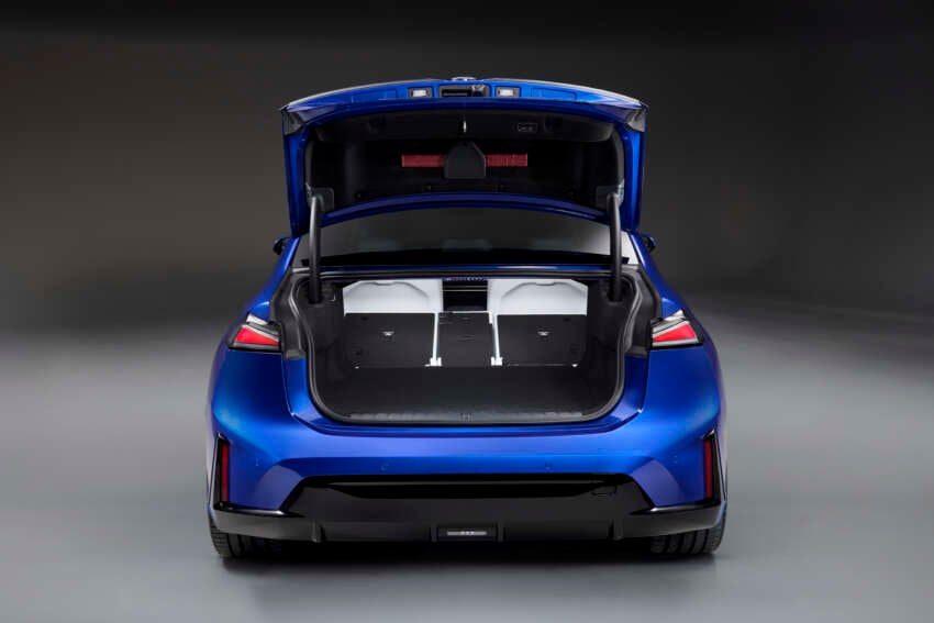 2026 BMW i3 revealed – NA0 EV 3 Series with up to 469 PS, 900 km WLTP range, 400 kW DC fast charging 2054031