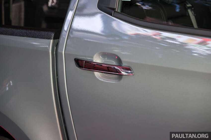 Isuzu D-Max 2026 dilancar di M’sia — 2.2L turbodiesel baru, 163 PS/400 Nm, auto 8-kelajuan; RM103k-RM163k 2059319