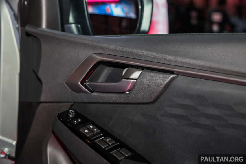 2026 Isuzu D-Max in Malaysia – 2.2L turbodiesel, 8-speed auto, updated styling; RM103k-RM163k OTR 2059128