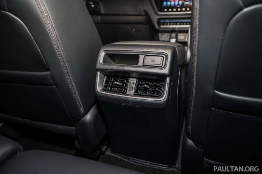 Isuzu D-Max 2026 dilancar di M’sia — 2.2L turbodiesel baru, 163 PS/400 Nm, auto 8-kelajuan; RM103k-RM163k 2059372