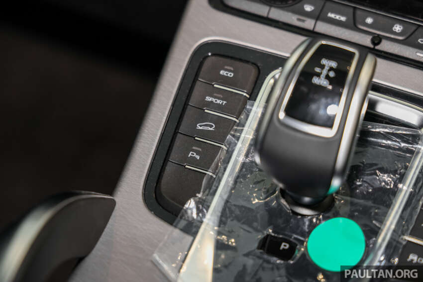 2026 Proton X70 MC3 Executive – 181 PS/290 Nm 1.5T four-cylinder engine, improved NVH; RM99,800 OTR 2051890