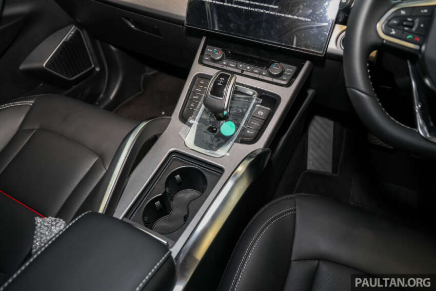 2026 Proton X70 MC3 Executive – 181 PS/290 Nm 1.5T four-cylinder engine, improved NVH; RM99,800 OTR 2051886