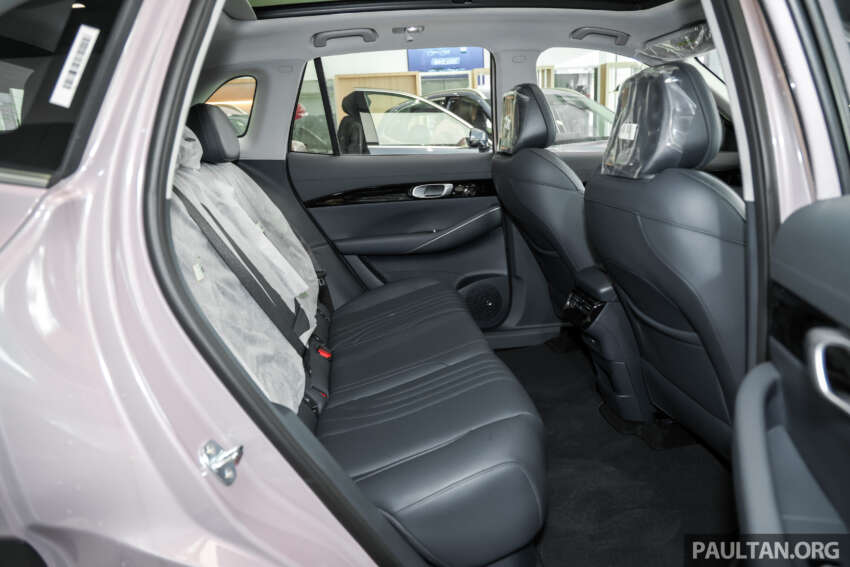 2026 Proton eMas 7 EV CKD now in showrooms – two variants, equipment upgrades, from RM99,800 2050571