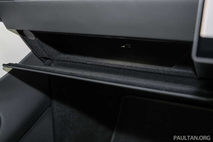 Tesla Model Y L previewed in Malaysia – stretched 6-seater, 681 km WLTP, adaptive damping, launch Apr 1 2057766