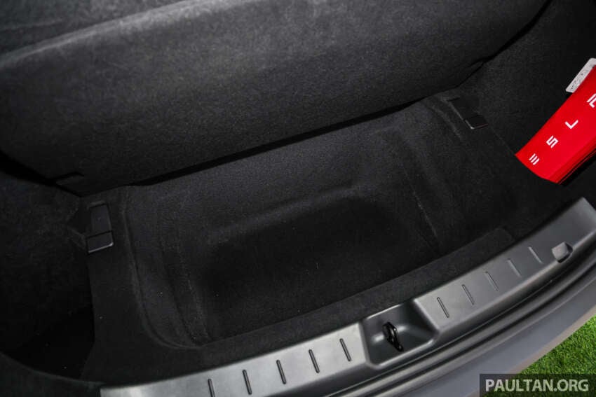 Tesla Model Y L previewed in Malaysia – stretched 6-seater, 681 km WLTP, adaptive damping, launch Apr 1 2057812