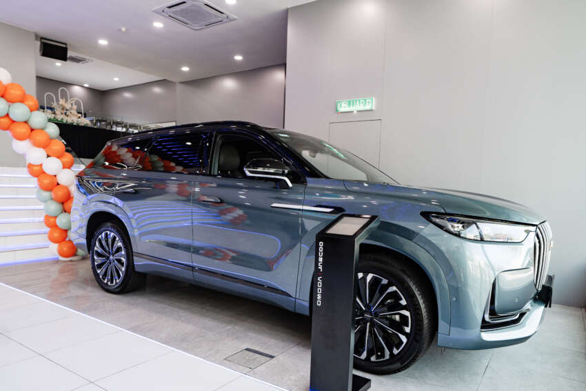 Buy a Jaecoo J5 from Omoda Jaecoo Carro, enjoy launch package worth RM8k including RM3k Duit Raya 2049414