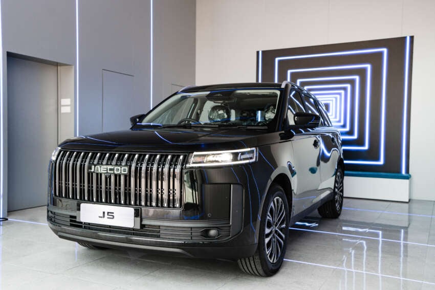 Buy a Jaecoo J5 from Omoda Jaecoo Carro, enjoy launch package worth RM8k including RM3k Duit Raya 2049422