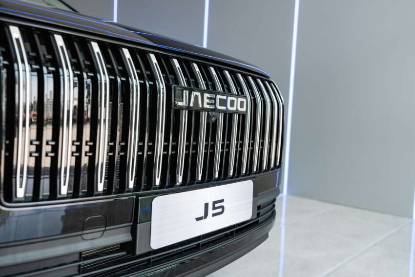 Buy a Jaecoo J5 from Omoda Jaecoo Carro, enjoy launch package worth RM8k including RM3k Duit Raya 2049427