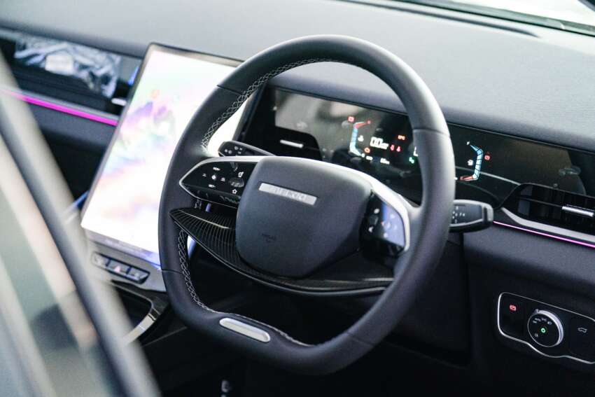 Buy a Jaecoo J5 from Omoda Jaecoo Carro, enjoy launch package worth RM8k including RM3k Duit Raya 2049441