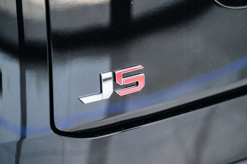 Buy a Jaecoo J5 from Omoda Jaecoo Carro, enjoy launch package worth RM8k including RM3k Duit Raya 2049448