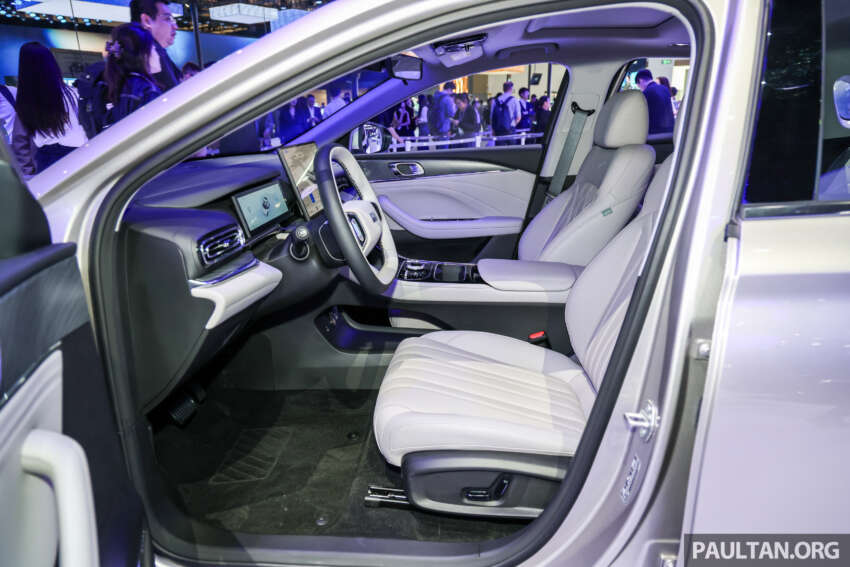Geely Galaxy Starshine 6 in Beijing – PHEV version of Emgrand; next Proton S70, future Proton eMas sedan? 2072049