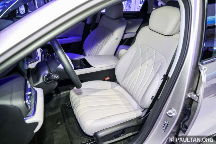 Geely Galaxy Starshine 6 in Beijing – PHEV version of Emgrand; next Proton S70, future Proton eMas sedan? 2072050