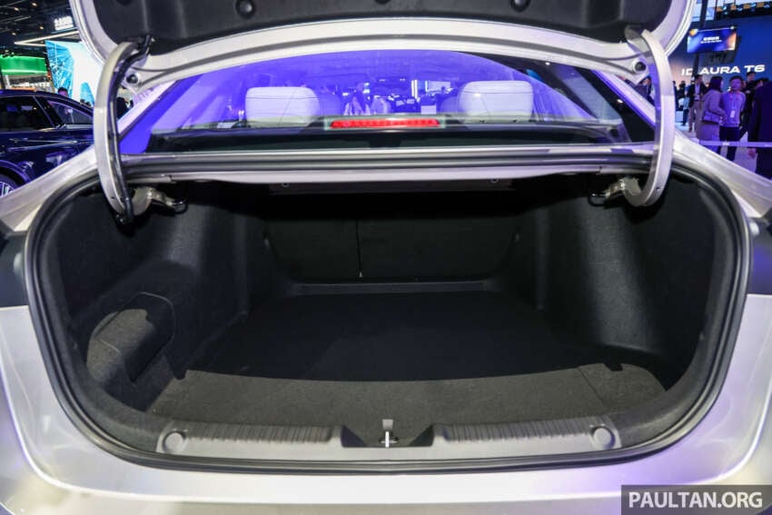 Geely Galaxy Starshine 6 in Beijing – PHEV version of Emgrand; next Proton S70, future Proton eMas sedan? 2072055