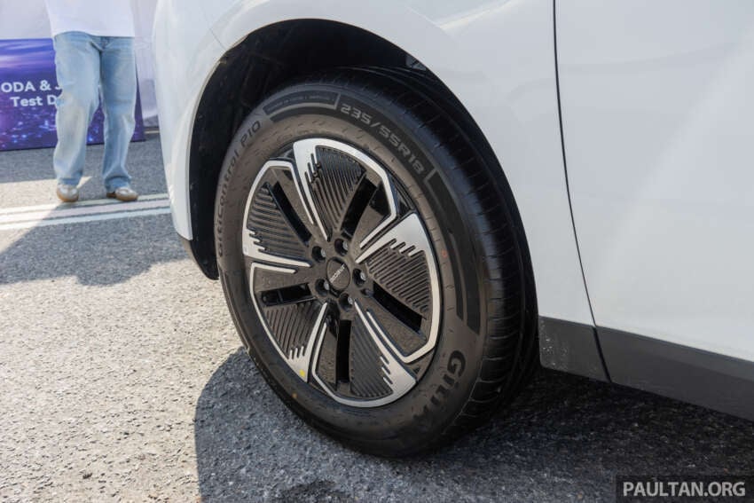 Jaecoo J5 Hybrid, J7 Hybrid shown in China – SHS-H turbo, 224 PS, 295 Nm; J8 PHEV also on display 2074656